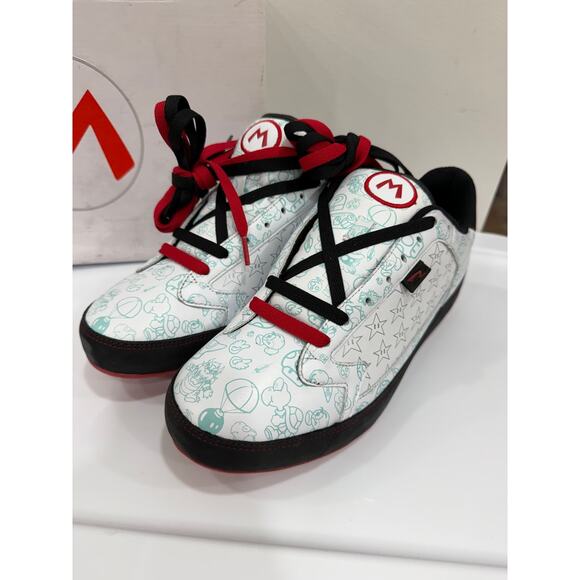 2007 RARE NEW - Nintendo x Run Athletics Legacy Sneaker Size 11 Style# RA50202D main image 10